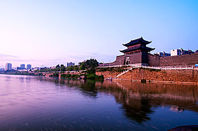老版九1免费版下载安装／免费重温经典！老版九1免费版上线，带你重返游戏童年时光