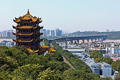 韩漫羞羞｜韩漫探秘：成人内容艺术与道德平衡之旅-1