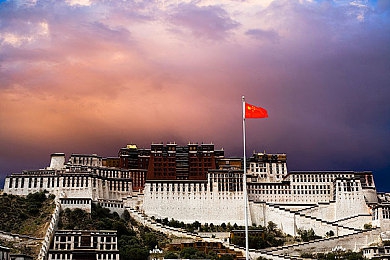 花木兰去除布料后的样子｜《花木兰：勇气之战》揭秘，布料褪去，英雄本色尽显