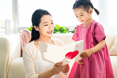 掀起老师裙子猛烈进入介绍／网络曝光：教师不当行为引发关注，教育环境安全再引热议-1