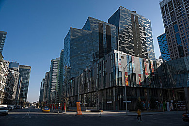 萝莉社国产／国产游戏新风向，萝莉风潮引领潮流，社会热议健康成长-2