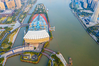打扑克不盖被子软件下载｜趣味互动新宠“打扑克不盖被子”软件走红，引发隐私保护热议-1