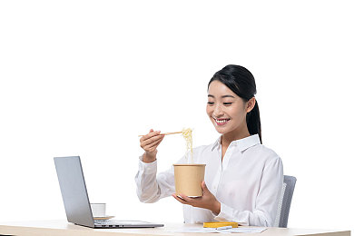 jk打扑克／校园风情扑克乐，智慧友谊两相宜