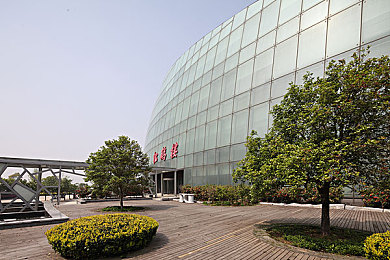 国产aV成人电影／风起云涌，法规护航：解码成人影视市场新篇章
