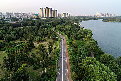 狠狠综合久久av一区二区／视听盛宴，畅享快乐时光，一网打尽热门资源-2