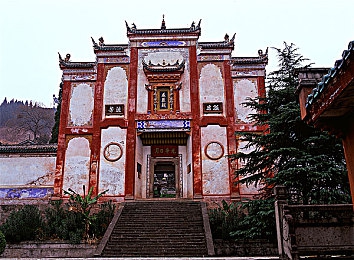 汤姆叔叔视频提醒使用谷歌／揭秘谷歌搜索魅力：“汤姆叔叔视频”引发新时代探索热潮