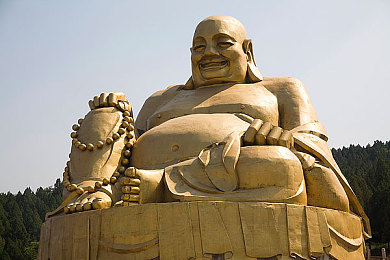 三上悠亚电影黄色｜三上悠亚新片引发性别与道德热议