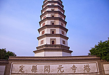 黄色软件下载6.68／揭秘数字迷雾：追溯“6.68元诱惑”的软件下载历史与安全警示