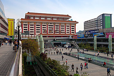 草莓视频最污／草莓视频：揭秘热门娱乐平台，多样内容引领快乐新潮流-1