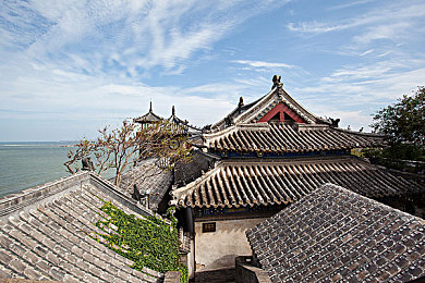 黄色视频东京热／另类探险之旅：东京迷境，游戏乐趣无限