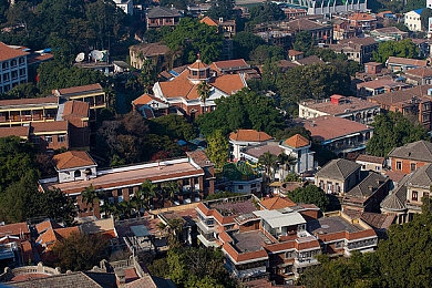 瑜伽老师让我c了3次／瑜伽奇遇：学员连续三次挑战“C”姿势，社交平台热议身心修炼之旅-3