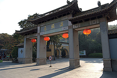 星空传媒国产剧情视频／国产短视频风头正劲，星空传媒剧情视频走红引热议，创新题材技术共绘未来趋势-2