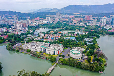 免费一区二区一卡二卡精品影视｜免费影视平台走红：一区二区一卡二卡资源丰富，版权保护成热议话题-1