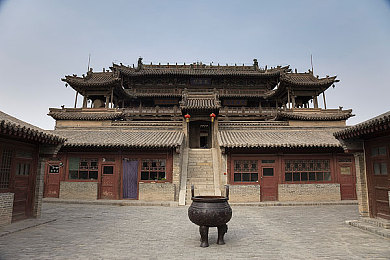 老头色三级／网络道德重建，共筑清朗空间，警惕低俗内容蔓延-1