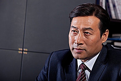 父女情深mv陈德明版剧情介绍／花海泪眼，误会化解，父女情深演绎人间真情-3