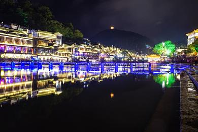 欧美男男暴菊无套｜欧美私密场所“无套”行为警示：性健康与道德责任共筑和谐社会-1