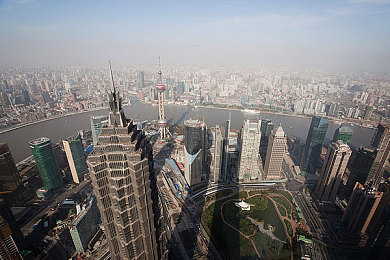 国产av无删减／网络AV乱象频发，版权保护与行业规范亟待升级，公众权益如何保障？-3