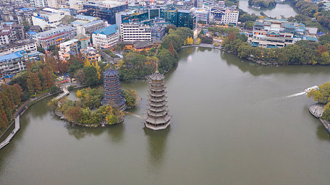 亚洲av少妇高潮／《高潮帝国》攻略揭晓：亚洲风情模拟经营游戏，体验少妇创业传奇-4