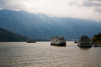 榴莲视频色板｜榴莲奇遇：趣味视觉盛宴，解锁果王魅力之旅-1