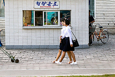葫芦娃动画片在线观看／童趣再现，经典葫芦娃，穿越时光快乐启航-2