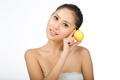 养猪场的四个女儿｜农村养猪场家庭：四个女儿的成长故事见证时代变迁与教育启示-2