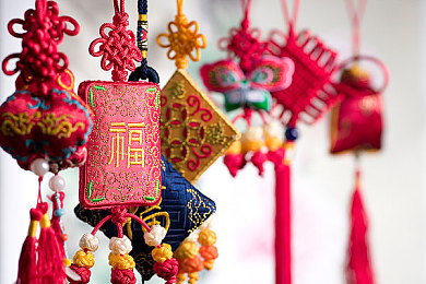 粉嫩国产精品呻吟高潮av／《梦幻花园》解谜奇幻之旅：国产精品游戏引领梦境探索热潮-2