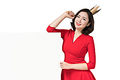 老师用脚帮我设／“爱心教师脚踩键盘显关怀，特殊方式助力学生融入课堂，温暖故事引发社会共鸣”-3