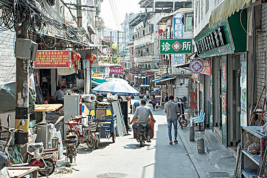 国产成人一区二区免费av／免费探秘馆，激情视听盛宴-3