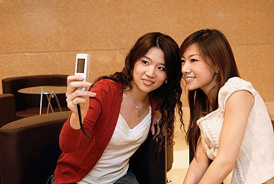 伊人坊直播app／直播新贵崛起，伊人坊引领行业变革：揭秘多元化内容与互动新风尚-2